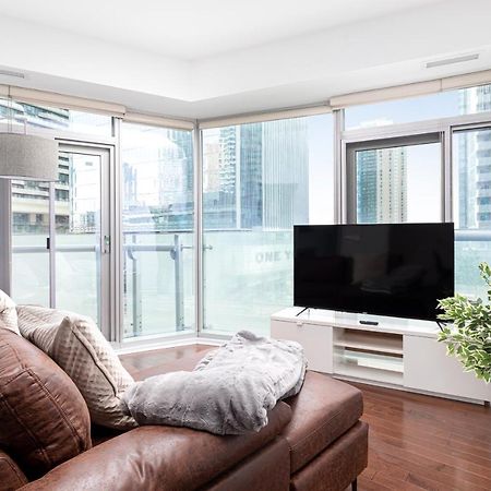 Downtown Toronto Condo Mins From Scotiabank Arena, Tiff, Cn Tower, Union, Mtcc Extérieur photo