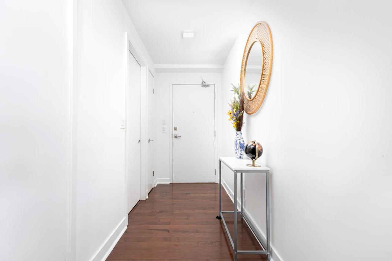 Downtown Toronto Condo Mins From Scotiabank Arena, Tiff, Cn Tower, Union, Mtcc Extérieur photo