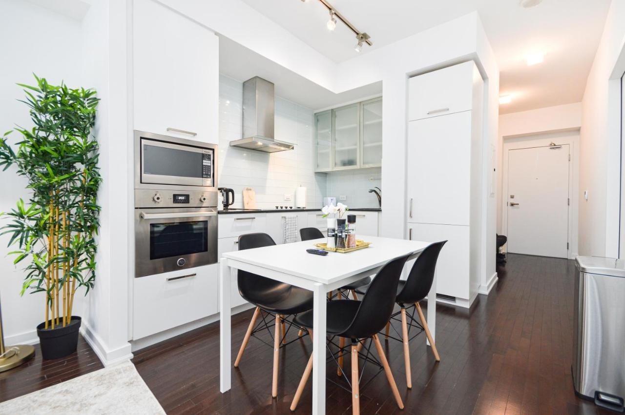 Downtown Toronto Condo Mins From Scotiabank Arena, Tiff, Cn Tower, Union, Mtcc Extérieur photo