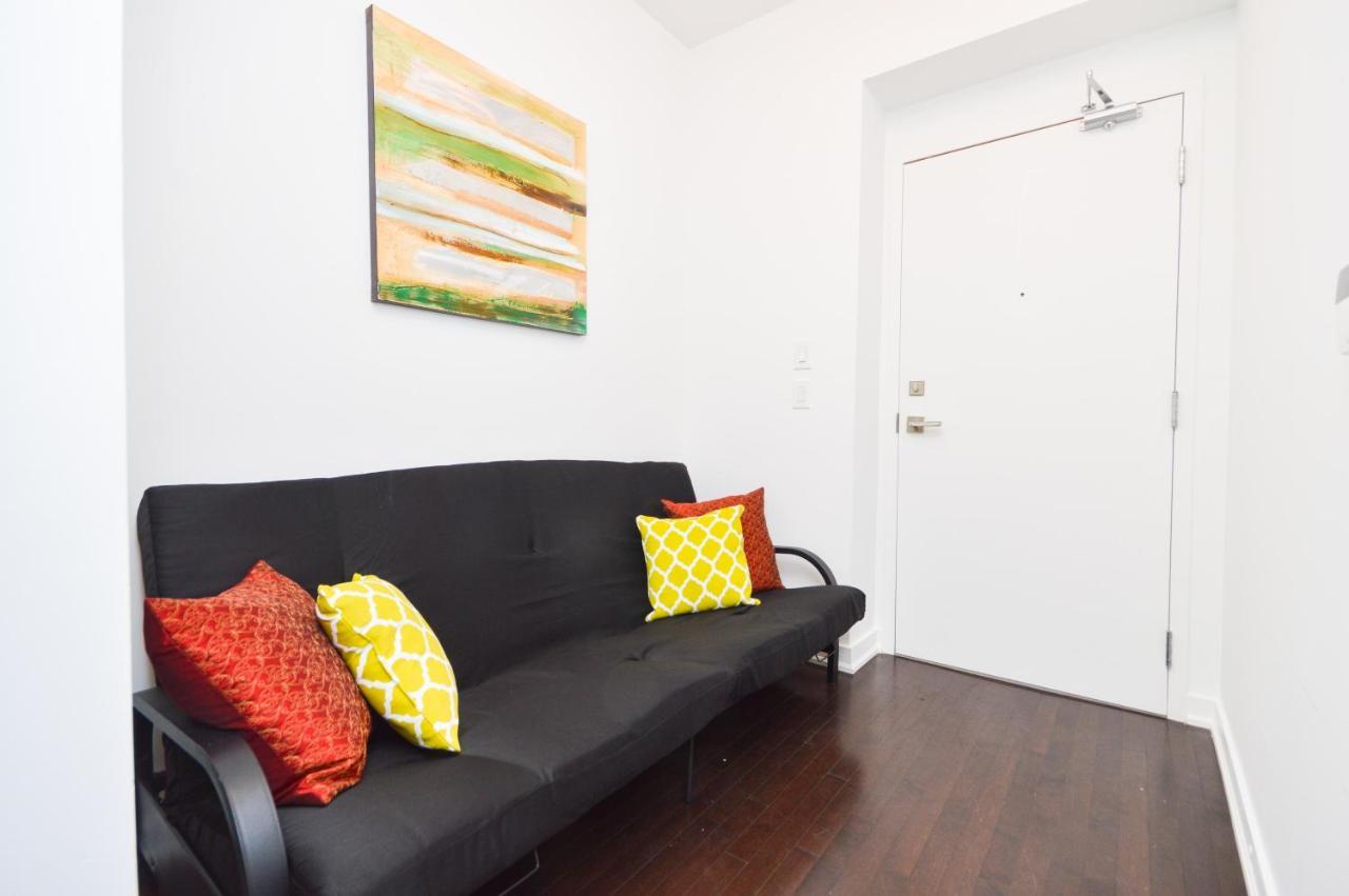 Downtown Toronto Condo Mins From Scotiabank Arena, Tiff, Cn Tower, Union, Mtcc Extérieur photo