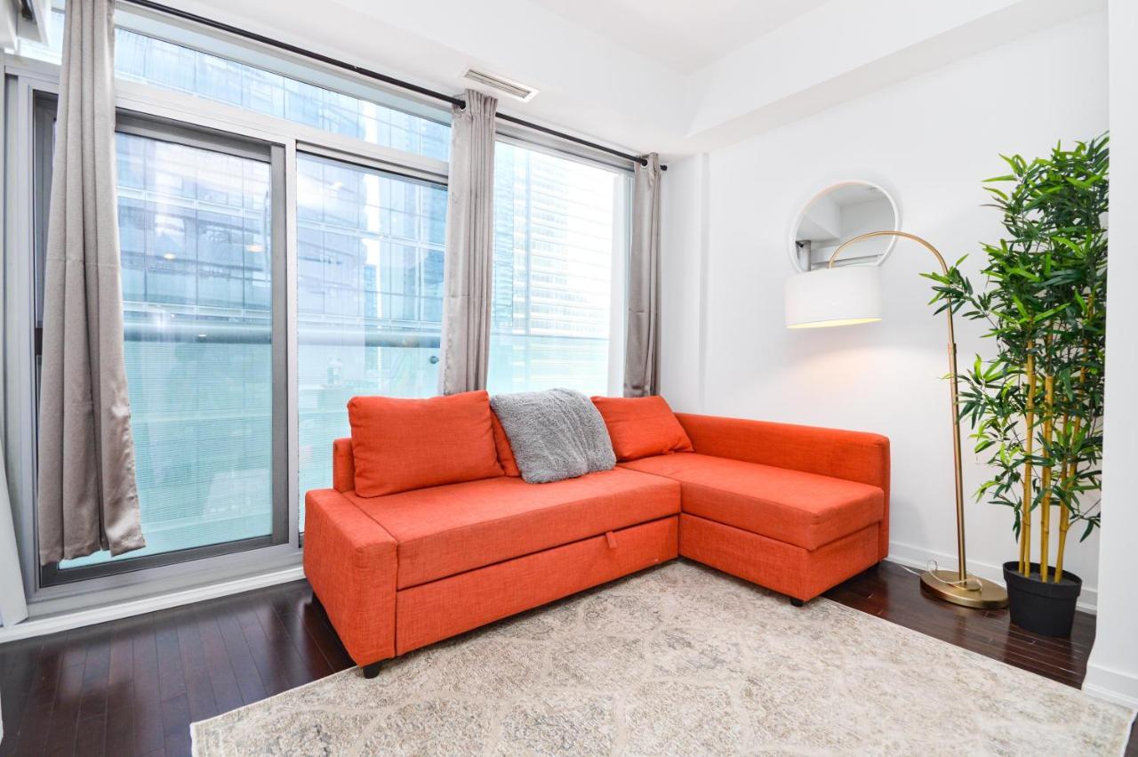 Downtown Toronto Condo Mins From Scotiabank Arena, Tiff, Cn Tower, Union, Mtcc Extérieur photo