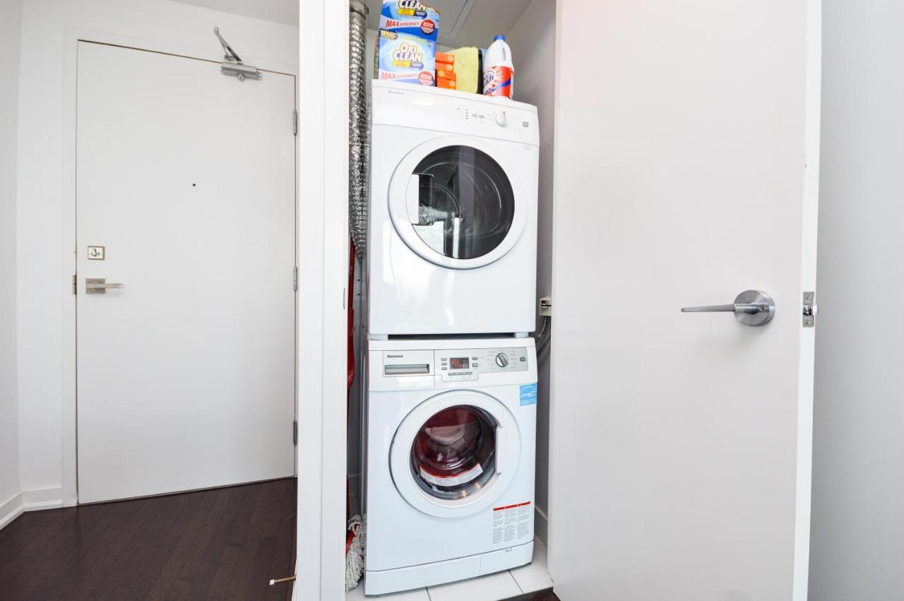 Downtown Toronto Condo Mins From Scotiabank Arena, Tiff, Cn Tower, Union, Mtcc Extérieur photo