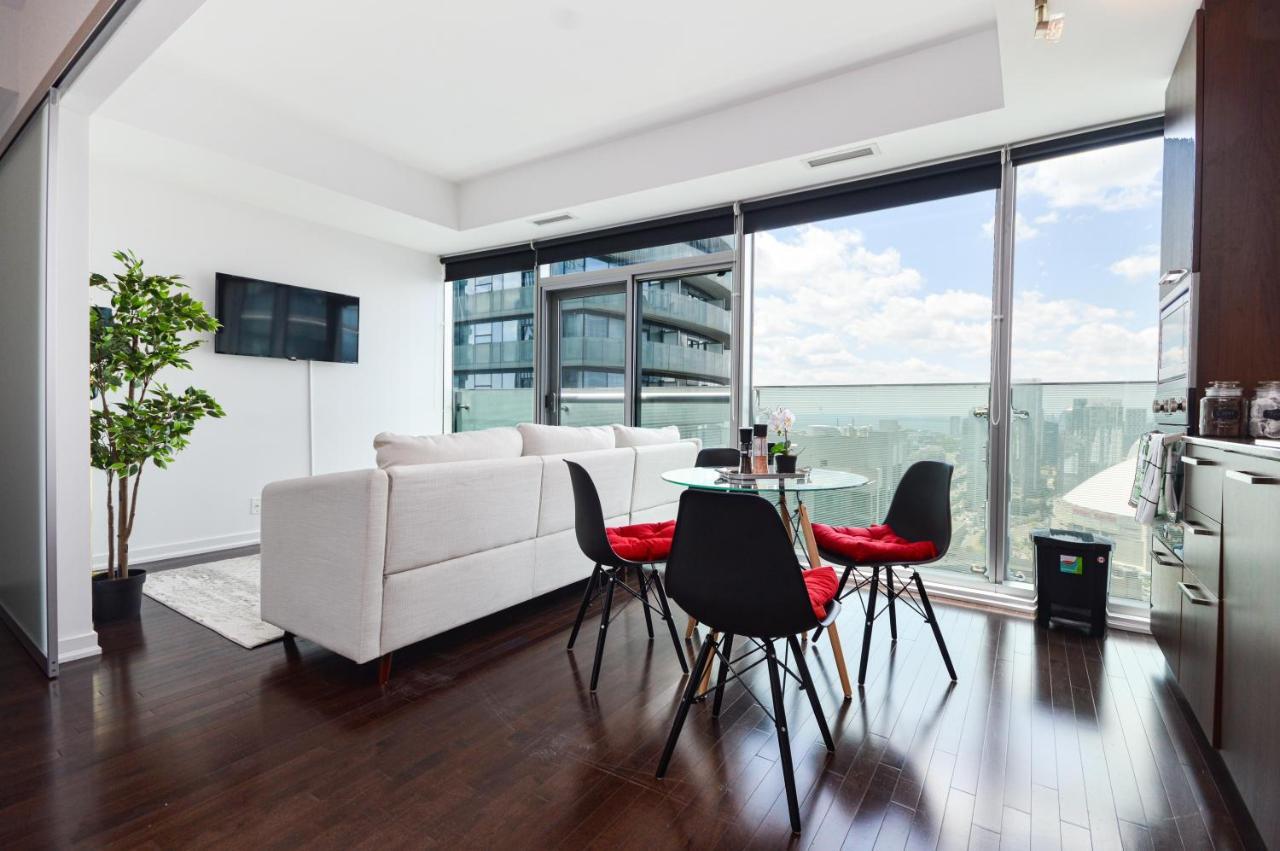 Downtown Toronto Condo Mins From Scotiabank Arena, Tiff, Cn Tower, Union, Mtcc Extérieur photo