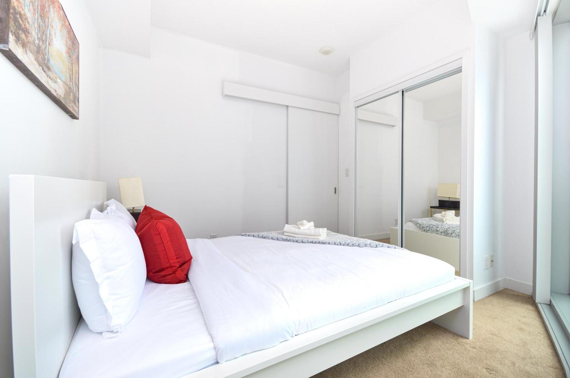 Downtown Toronto Condo Mins From Scotiabank Arena, Tiff, Cn Tower, Union, Mtcc Extérieur photo
