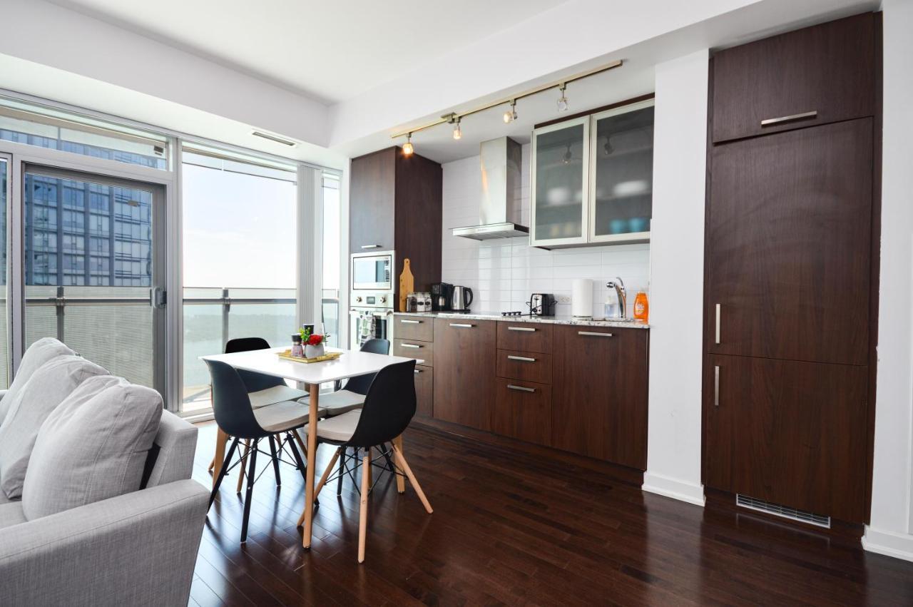 Downtown Toronto Condo Mins From Scotiabank Arena, Tiff, Cn Tower, Union, Mtcc Extérieur photo