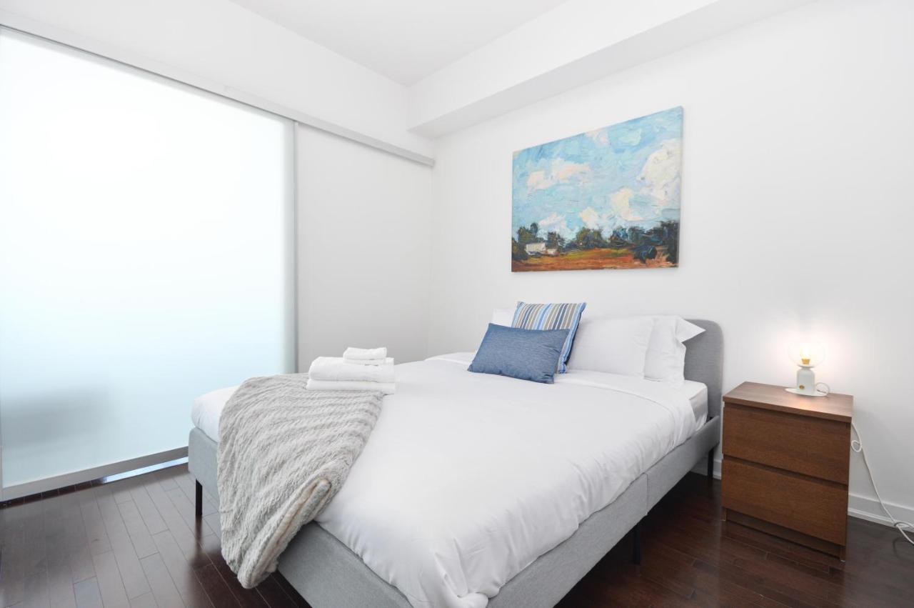 Downtown Toronto Condo Mins From Scotiabank Arena, Tiff, Cn Tower, Union, Mtcc Extérieur photo