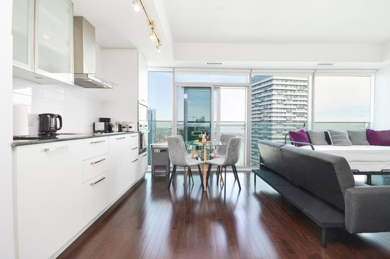 Downtown Toronto Condo Mins From Scotiabank Arena, Tiff, Cn Tower, Union, Mtcc Extérieur photo