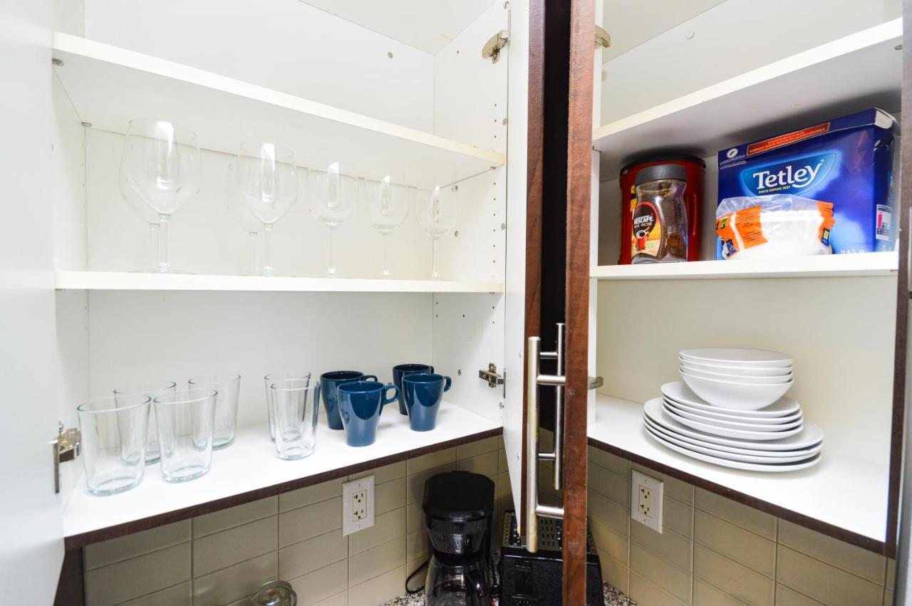 Downtown Toronto Condo Mins From Scotiabank Arena, Tiff, Cn Tower, Union, Mtcc Extérieur photo